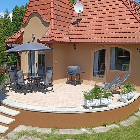Vica Apartman Balatonbereny Exterior photo