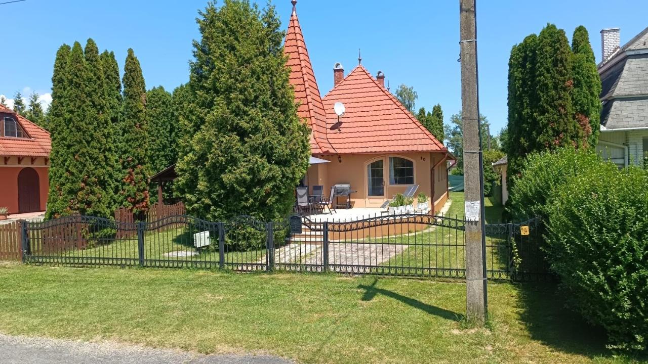 Vica Apartman Balatonbereny Exterior photo