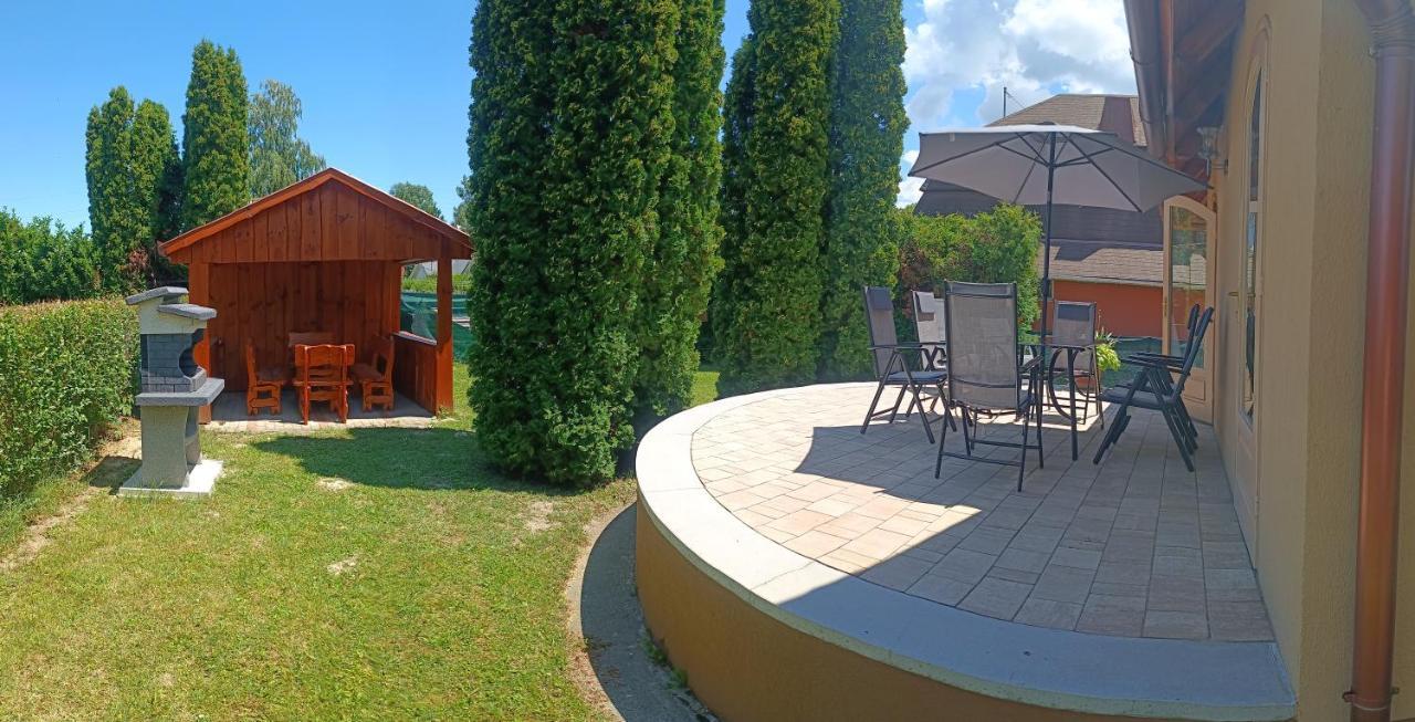 Vica Apartman Balatonbereny Exterior photo
