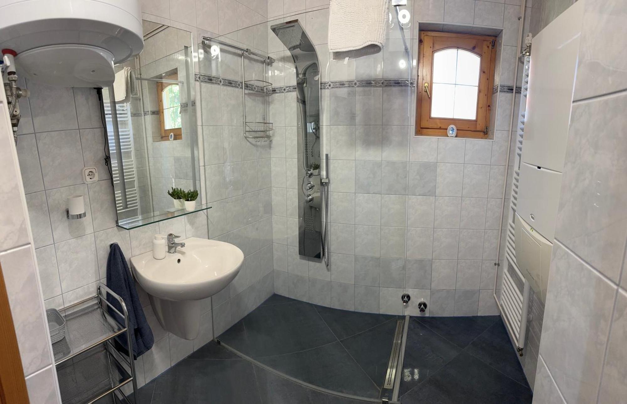 Vica Apartman Balatonbereny Exterior photo