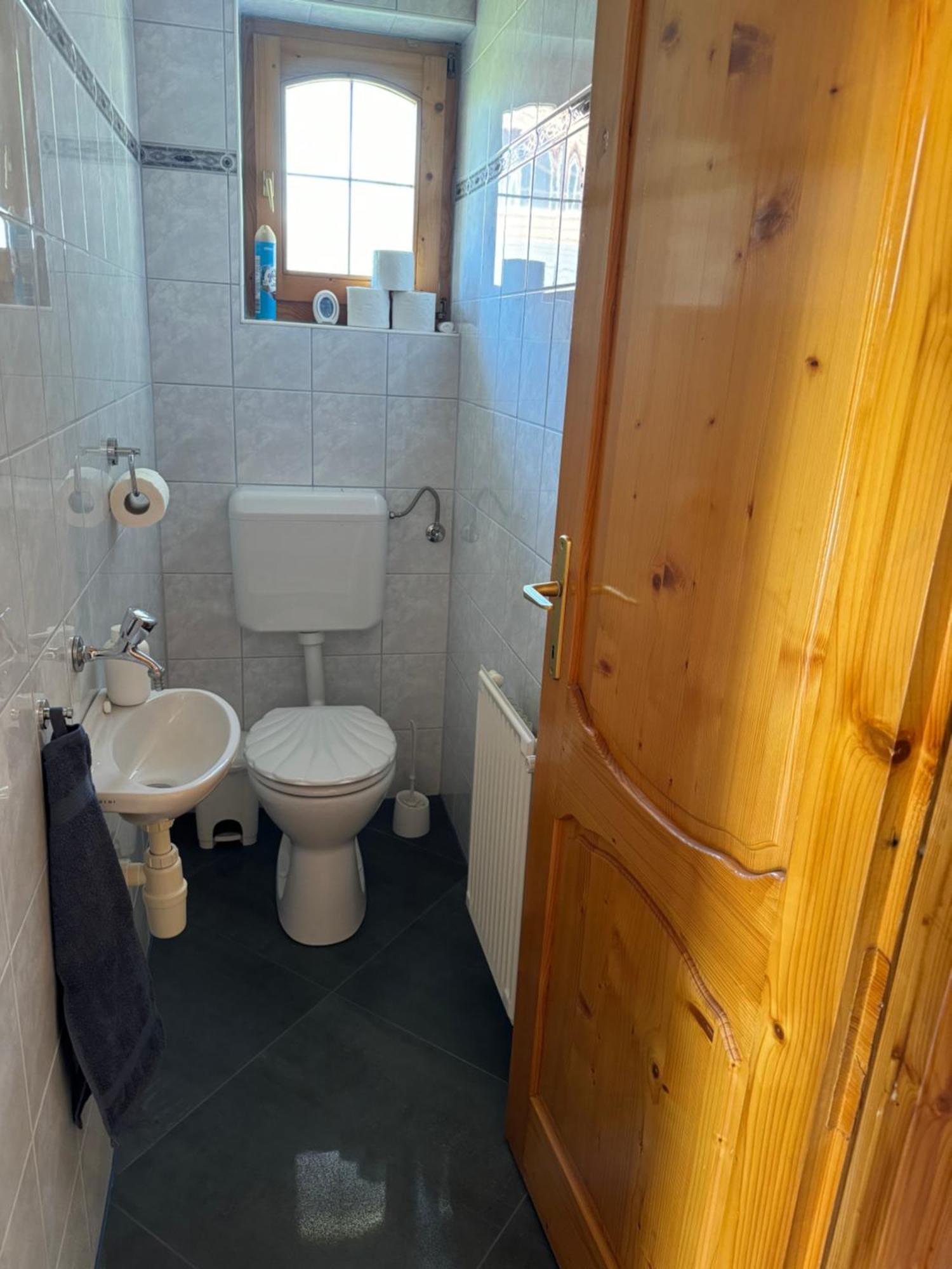 Vica Apartman Balatonbereny Exterior photo